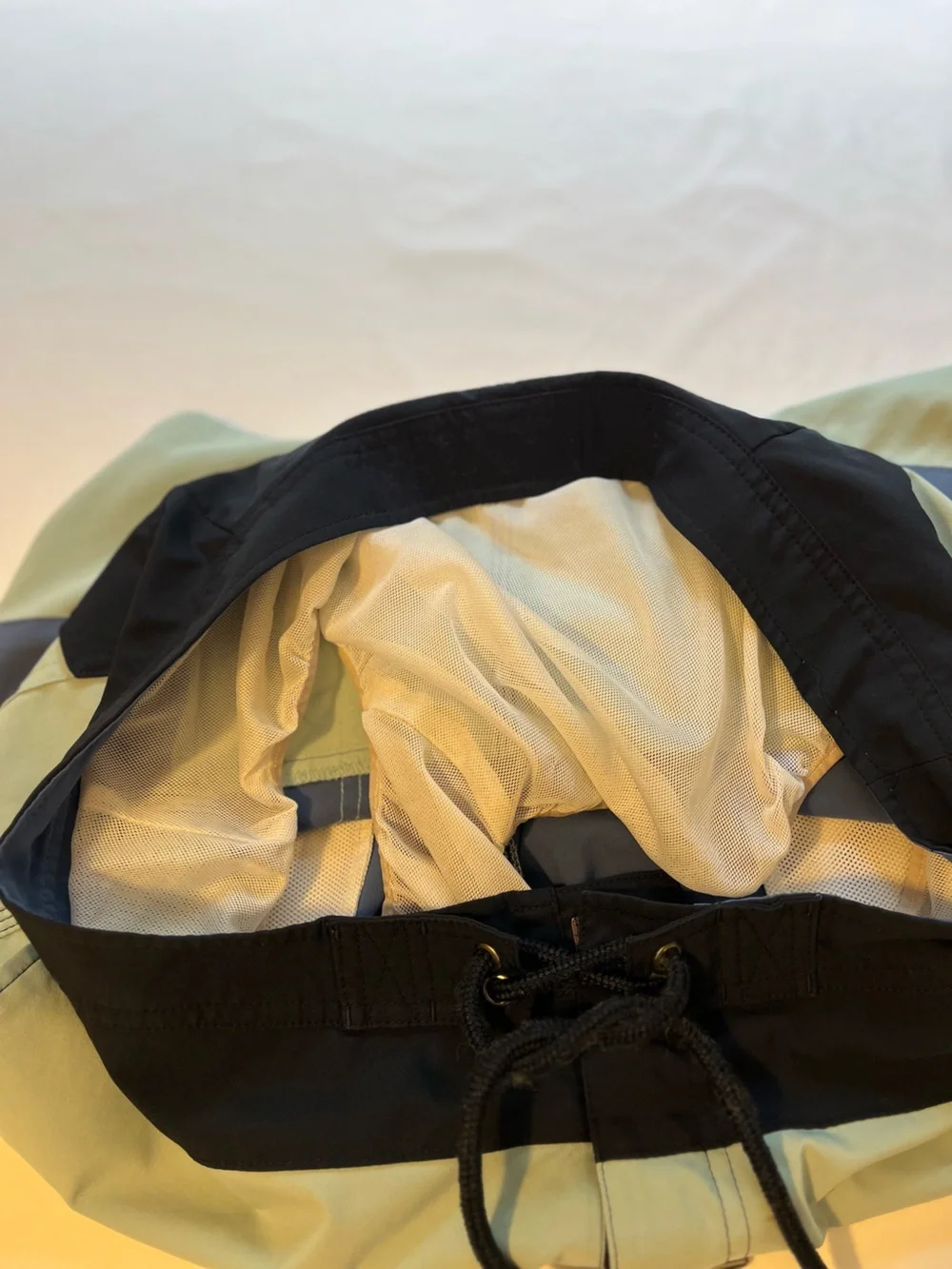 Abercrombie & Fitch Olive, Charcoal & Black Wide-Stripe Swim Trunks size 32